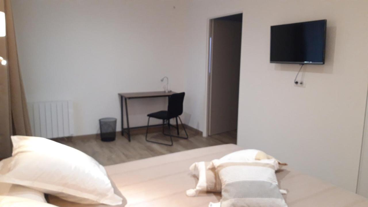 Les Chambres De Lili Saint-Loup  Buitenkant foto