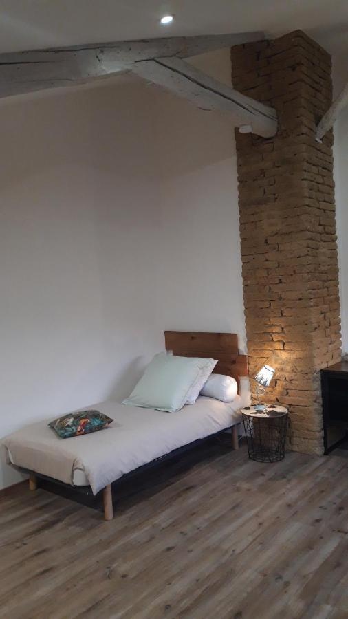 Les Chambres De Lili Saint-Loup  Buitenkant foto