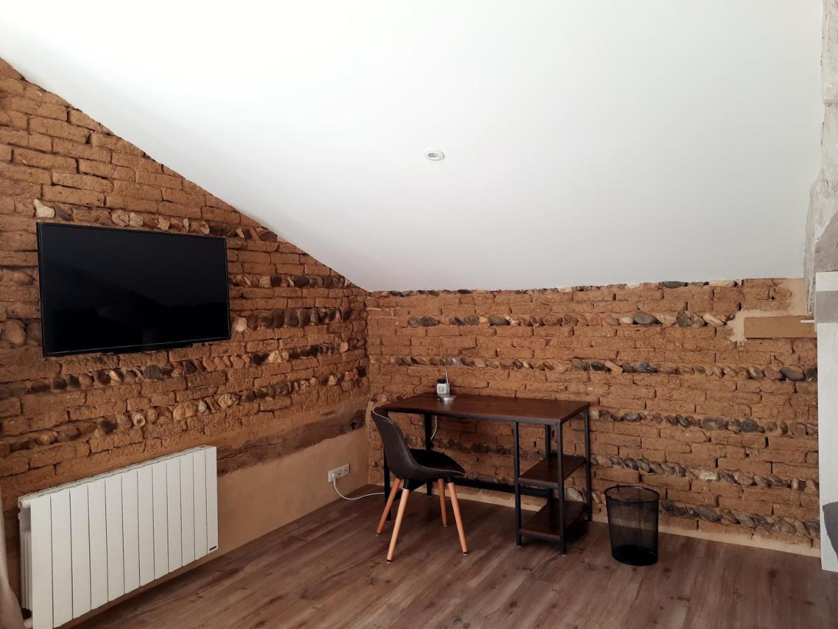 Les Chambres De Lili Saint-Loup  Buitenkant foto