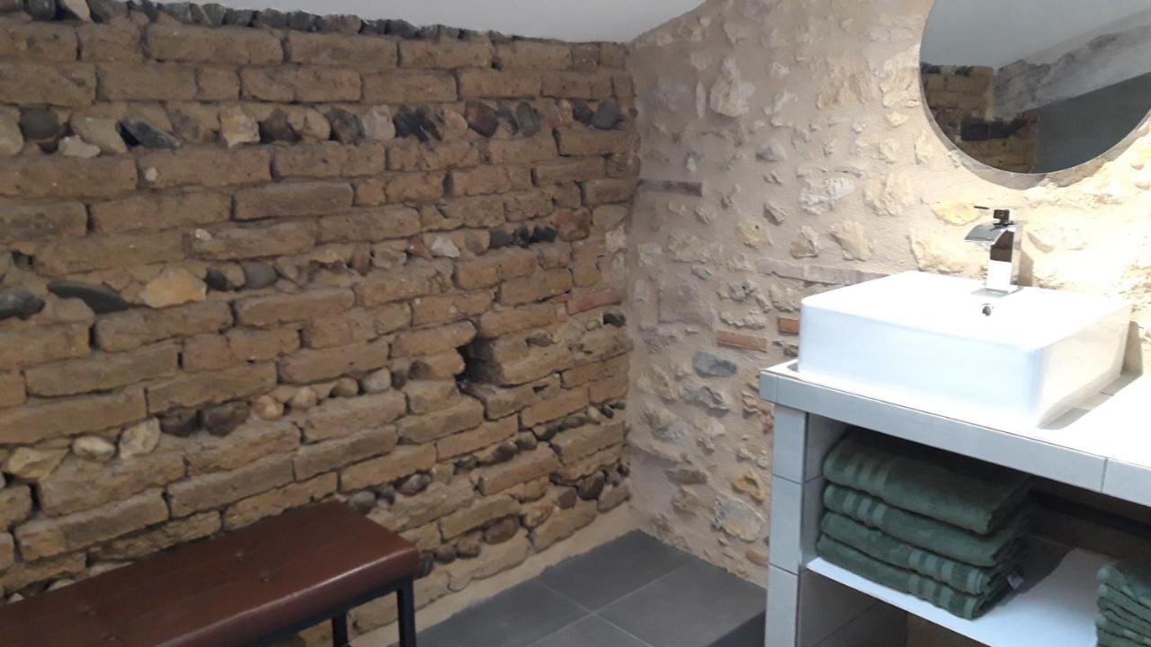 Les Chambres De Lili Saint-Loup  Buitenkant foto