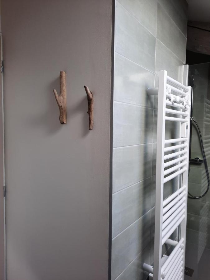 Les Chambres De Lili Saint-Loup  Buitenkant foto